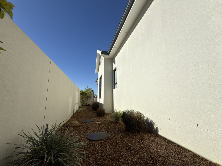 3 Bedroom Property for Sale in Groot Phesantekraal Estate Western Cape